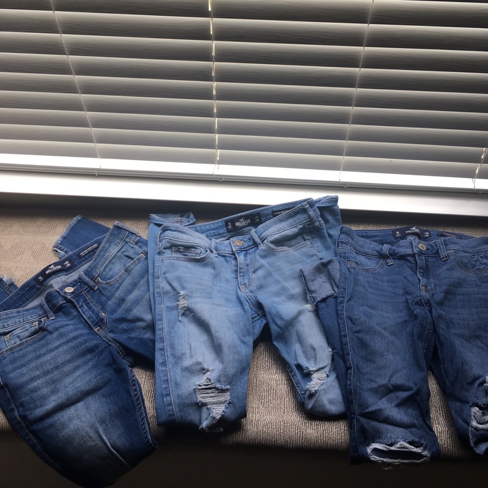 BUNDLE of Hollister Jeans!